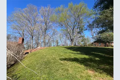 105 Colegate Woods Drive, Marietta, OH 45750 - Photo 9