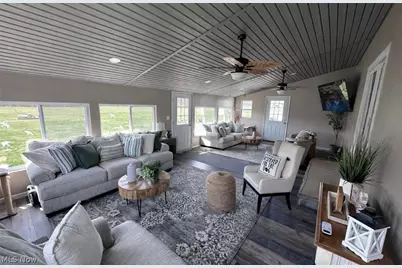 8742 Henderson Road, Diamond, OH 44412 - Photo 15