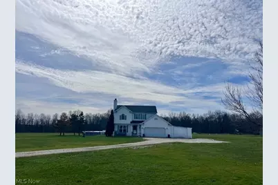 8742 Henderson Road, Diamond, OH 44412 - Photo 1