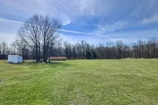 8742 Henderson Rd, Diamond, OH 44412 - Photo 35