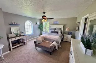 8742 Henderson Rd, Diamond, OH 44412 - Photo 21