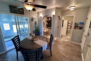 8742 Henderson Rd, Diamond, OH 44412 - Photo 7