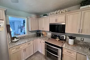 8742 Henderson Rd, Diamond, OH 44412 - Photo 7