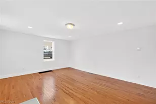 744 Wooster St, Canal Fulton, OH 44614 - Photo 5