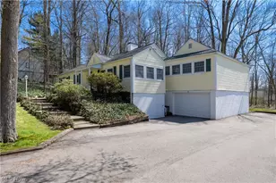 8253 Summit Dr, Chagrin Falls, OH 44023 - Photo 37