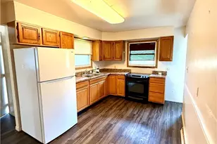 56 Pontiac Rd, Wellsburg, WV 26070 - Photo 7