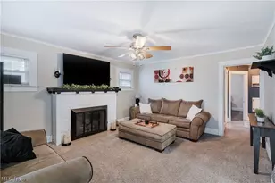 8 Nesbitt St, Poland, OH 44514 - Photo 5