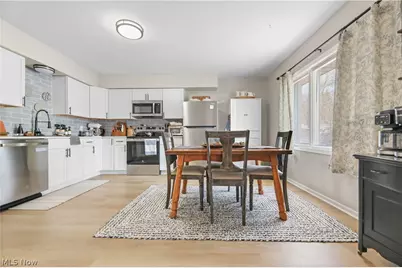 12445 Cleveland Avenue NW, Uniontown, OH 44685 - Photo 7