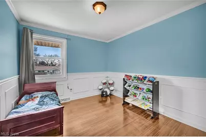 6487 Kingsdale Boulevard, Parma Heights, OH 44130 - Photo 17