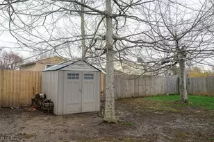 5799 Springwood Ct, Mentor on the Lake, OH 44060 - Photo 19