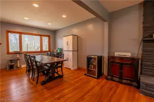 887 Delaware Ave, Akron, OH 44303 - Photo 13