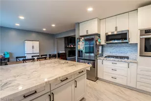 887 Delaware Ave, Akron, OH 44303 - Photo 3