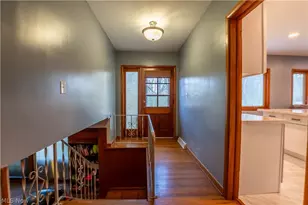 887 Delaware Ave, Akron, OH 44303 - Photo 15