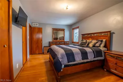 887 Delaware Avenue, Akron, OH 44303 - Photo 25