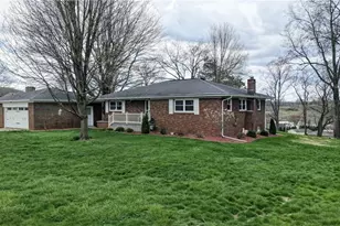 336 High St SW, Sugarcreek, OH 44681 - Photo 5