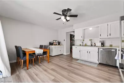 12447 Cleveland Avenue NW, Uniontown, OH 44685 - Photo 13