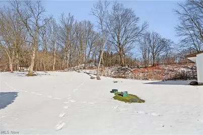 12447 Cleveland Avenue NW, Uniontown, OH 44685 - Photo 45