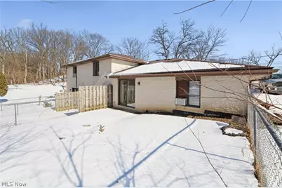 12447 Cleveland Avenue NW, Uniontown, OH 44685 - Photo 21