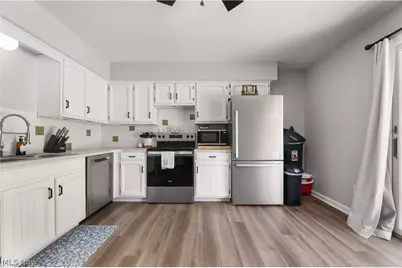 12447 Cleveland Avenue NW, Uniontown, OH 44685 - Photo 9