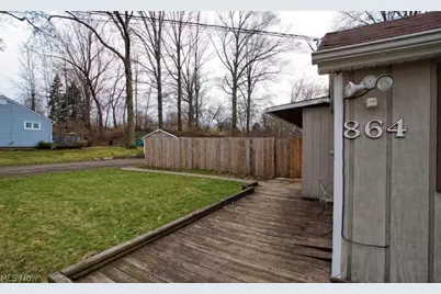 864 Shadybrook Drive, Akron, OH 44312 - Photo 13