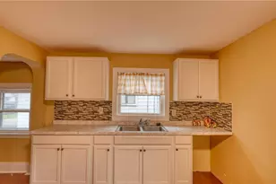 606 S 7th St, Cambridge, OH 43725 - Photo 7