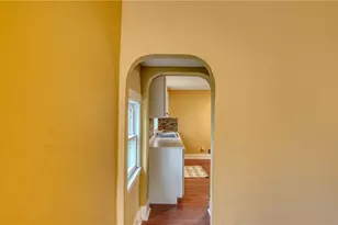 606 S 7th St, Cambridge, OH 43725 - Photo 9