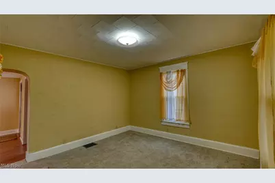 606 S 7th Street, Cambridge, OH 43725 - Photo 11