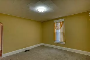 606 S 7th St, Cambridge, OH 43725 - Photo 11