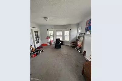 957 Parkway Road, Loveland, OH 44108 - Photo 3