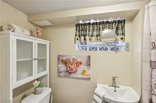 2825 Orchard Dr, Willoughby Hills, OH 44092 - Photo 25