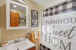 2825 Orchard Dr, Willoughby Hills, OH 44092 - Photo 19