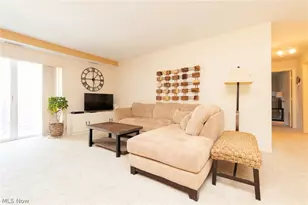 2112 Acacia Park Dr, Lyndhurst, OH 44124 - Photo 5