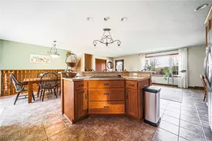 241 Monroe St, Fredericksburg, OH 44627 - Photo 11