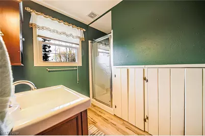 241 Monroe Street, Fredericksburg, OH 44627 - Photo 17