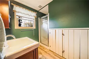 241 Monroe St, Fredericksburg, OH 44627 - Photo 17