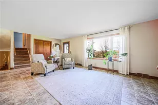 241 Monroe St, Fredericksburg, OH 44627 - Photo 5