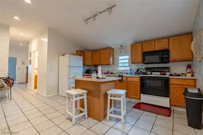 4619 Pearse Avenue, Newburgh Heights, OH 44105 - Photo 37