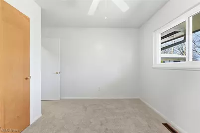 7070 Dogwood Lane, Mentor, OH 44060 - Photo 9