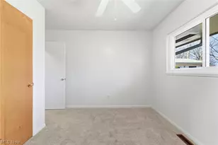 7070 Dogwood Ln, Mentor, OH 44060 - Photo 9