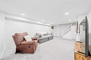 19477 Henry Rd, Fairview Park, OH 44126 - Photo 29