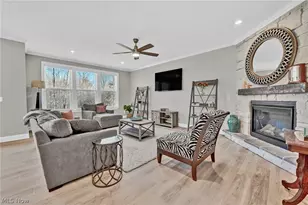 180 Country Mdw Ln, Wadsworth, OH 44281 - Photo 11