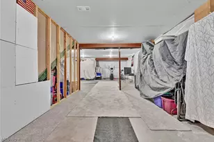 180 Country Mdw Ln, Wadsworth, OH 44281 - Photo 43
