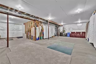 180 Country Mdw Ln, Wadsworth, OH 44281 - Photo 43