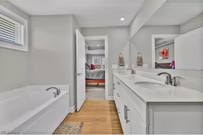 180 Country Meadow Lane, Wadsworth, OH 44281 - Photo 41