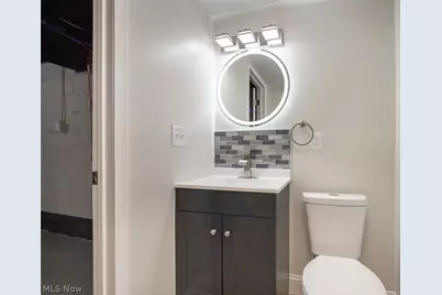 92 E Ido Avenue, Akron, OH 44301 - Photo 23