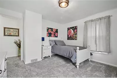 1101 Princehorn Avenue NW, North Lawrence, OH 44669 - Photo 13