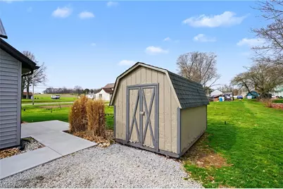 1101 Princehorn Avenue NW, North Lawrence, OH 44669 - Photo 23