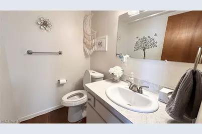 6960 S Parkway Drive, Middleburg Heights, OH 44130 - Photo 11