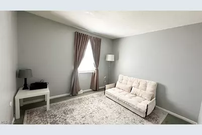 6960 S Parkway Drive, Middleburg Heights, OH 44130 - Photo 15