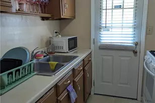 1490 E 250th St, Euclid, OH 44117 - Photo 5